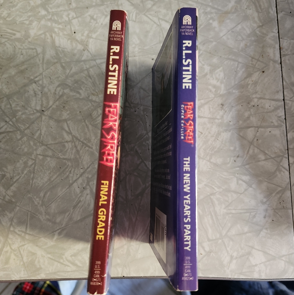 R.L Stine Final Grade & New Year's Party New Old Stock - Picture 5 of 6